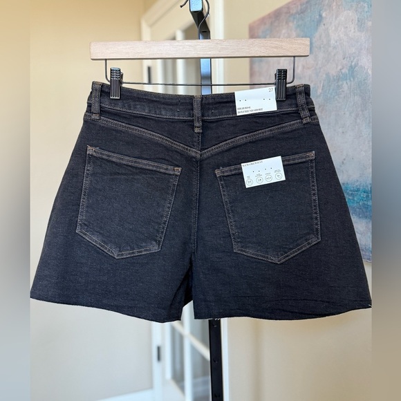 We Wore What High Rise Boyfriend Denim Shorts in Black Women’s size 25 - Picture 2 of 4